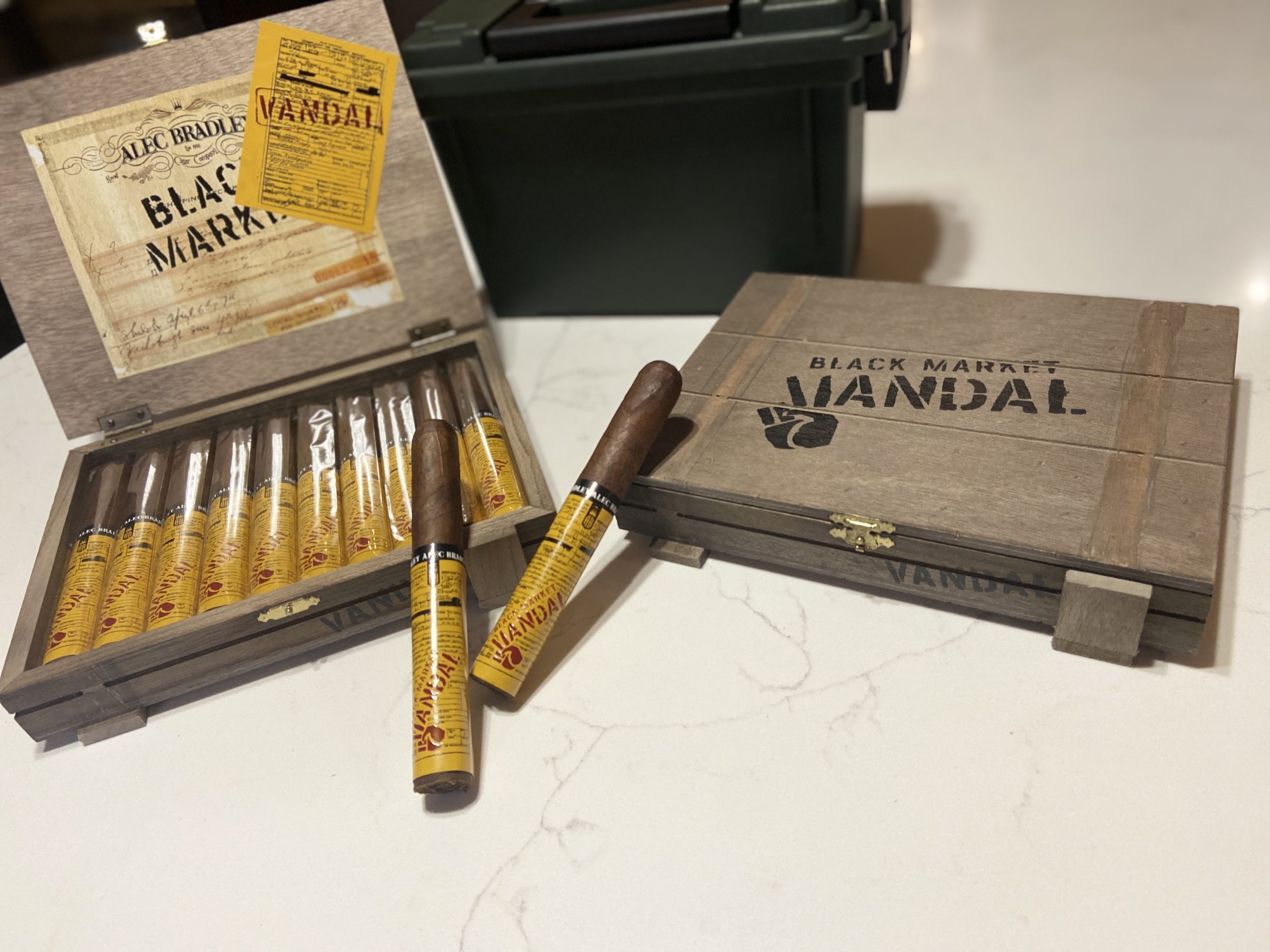 Alec Bradley – Black Market VANDAL Cigar Review by Chris LaPointe 