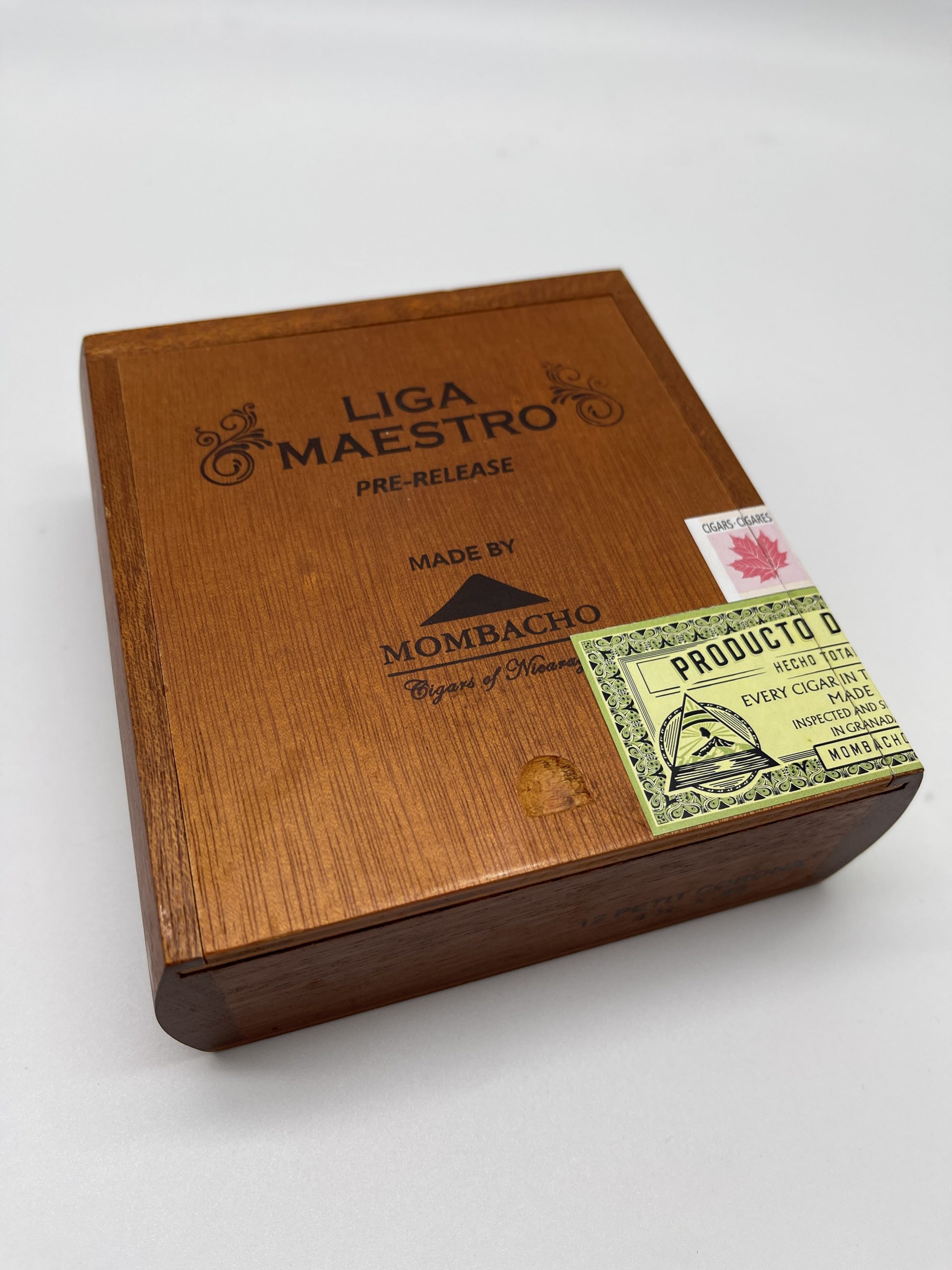 MOMBACHU LIGA MAESTRO (Pre Release 2013) Cigar Review by Chris LaPointe 1